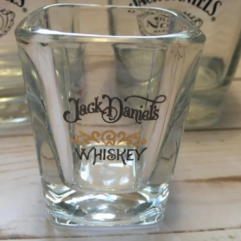 Jack Daniels No 7 Whiskey Bar 2 Glasses Shot Glass
